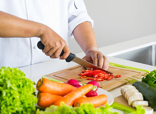 Grand Cliff Nusa Dua - Our skilled chef preparing special dishes just for you